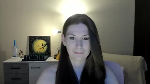 Snapshot of gretamiln chatting on July 4, 9:43 pm Greta online show from July 4, 9:43 pm