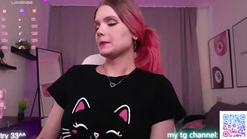 gretchen_mol online show from February 28, 8:04 am