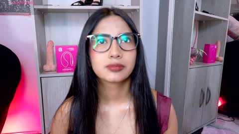 Snapshot of gretel_streit chatting on May 21, 3:24 am Gretel online show from May 21, 3:24 am