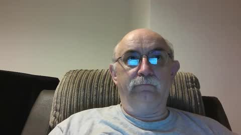Snapshot of grey_dom chatting on October 1, 7:42 pm Master Sir online show from October 1, 7:42 pm