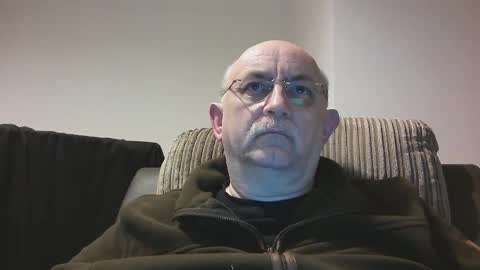 Snapshot of grey_dom chatting on February 8, 12:14 am Master Sir online show from February 8, 12:14 am