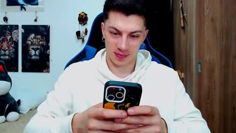 griego01 online show from December 3, 4:14 am