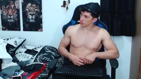 griego01 online show from March 5, 7:16 am