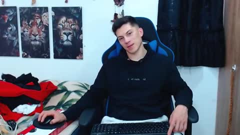 griego01 online show from March 12, 7:49 pm