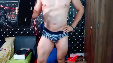 griego01 online show from September 18, 1:51 am