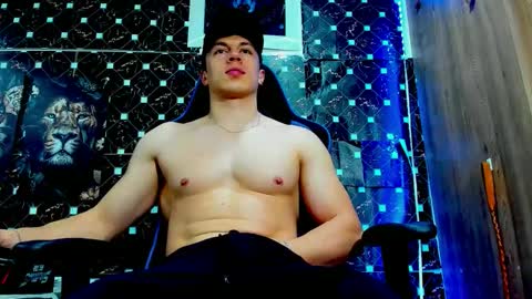Snapshot of griego01 chatting on May 31, 5:15 am griego01 online show from May 31, 5:15 am