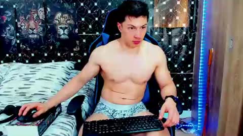 Snapshot of griego01 chatting on July 10, 8:00 pm griego01 online show from July 10, 8:00 pm