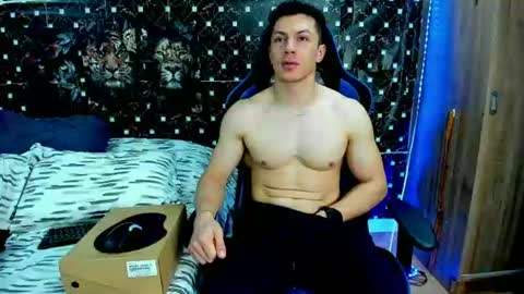 Snapshot of griego01 chatting on August 2, 4:22 am griego01 online show from August 2, 4:22 am