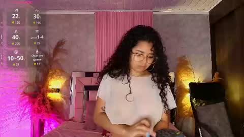 Snapshot of griselle_rousse chatting on June 14, 4:31 pm online show from June 14, 4:31 pm