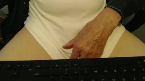 griz01 online show from December 26, 6:22 pm