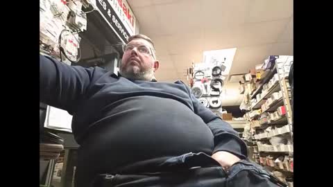 grizzly_uncut online show from February 3, 12:31 am