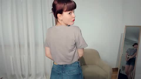 Snapshot of grl_in_power chatting on December 16, 8:08 am Sara online show from December 16, 8:08 am