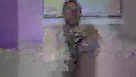 Snapshot of grnde789 chatting on October 4, 4:21 am grnde789 online show from October 4, 4:21 am