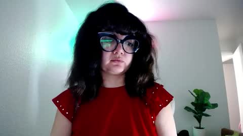 Snapshot of groovynights chatting on March 10, 1:10 am daphne online show from March 10, 1:10 am