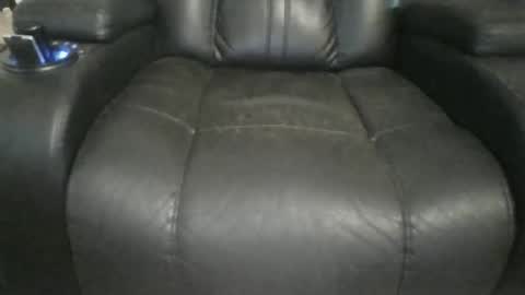 Snapshot of grower_not_a_show_er chatting on April 3, 9:35 pm grower_not_a_show_er online show from April 3, 9:35 pm