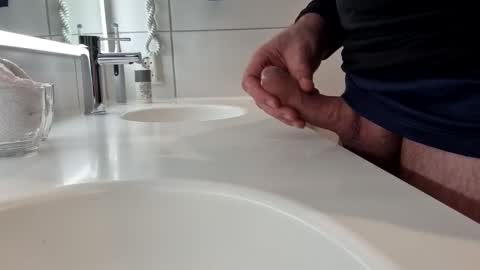 Snapshot of grumpy64 chatting on January 28, 8:58 pm Grumpy online show from January 28, 8:58 pm