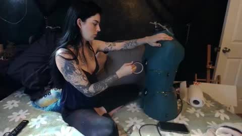 Snapshot of grumpytwo chatting on March 11, 7:36 pm grumpytwo online show from March 11, 7:36 pm