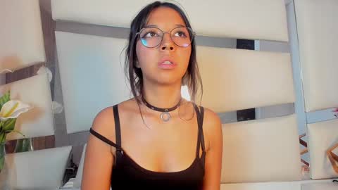 Snapshot of grupojade chatting on February 3, 10:43 pm grupojade online show from February 3, 10:43 pm