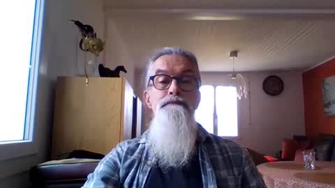 Snapshot of grybear60 chatting on February 12, 12:00 pm Grybear online show from February 12, 12:00 pm