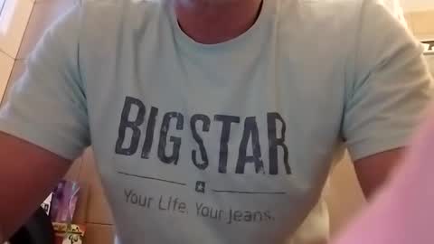 Snapshot of grzegorz34 chatting on January 7, 7:10 am Greg online show from January 7, 7:10 am