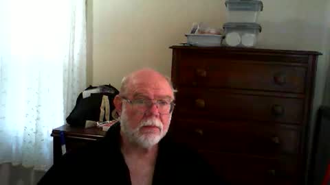 Snapshot of gtnolder60 chatting on May 30, 11:29 am Gary online show from May 30, 11:29 am