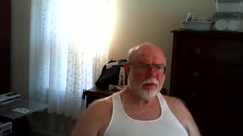 Snapshot of gtnolder60 chatting on June 19, 1:37 pm Gary online show from June 19, 1:37 pm
