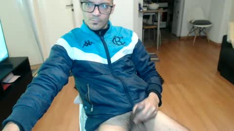 Snapshot of guachin_new chatting on June 21, 4:04 am guachin_new online show from June 21, 4:04 am