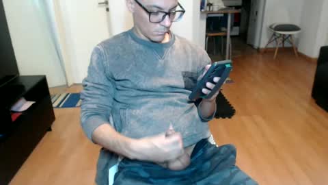 Snapshot of guachin_new chatting on June 25, 5:12 am guachin_new online show from June 25, 5:12 am