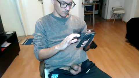 Snapshot of guachin_new chatting on July 2, 4:18 am guachin_new online show from July 2, 4:18 am