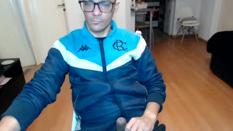 Snapshot of guachin_new chatting on August 4, 3:10 am guachin_new online show from August 4, 3:10 am