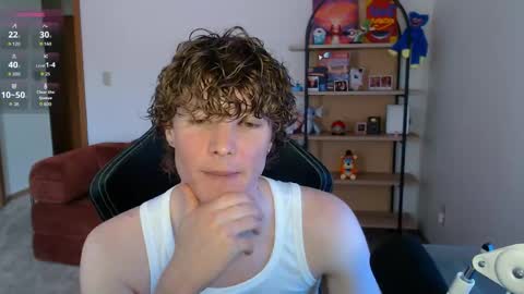 gucciboi4 online show from June 7, 4:44 pm
