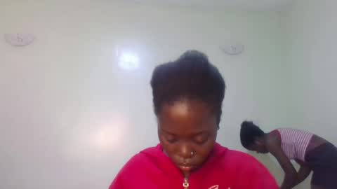 Snapshot of gud_lunah1 chatting on June 15, 12:18 pm gud_lunah1 online show from June 15, 12:18 pm