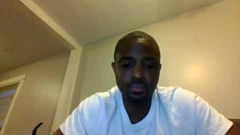 Snapshot of guessssmymiddlename chatting on July 2, 1:49 am guessssmymiddlename online show from July 2, 1:49 am