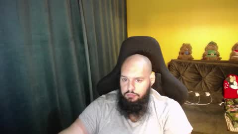 Snapshot of guessswho24 chatting on November 8, 4:18 pm Ayan online show from November 8, 4:18 pm