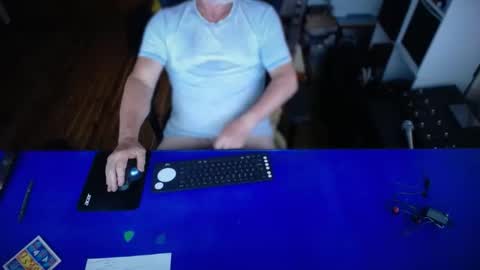 Snapshot of guesswhatigot2 chatting on February 20, 8:05 am guesswhatigot2 online show from February 20, 8:05 am