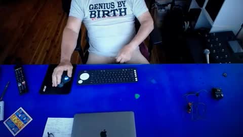 Snapshot of guesswhatigot2 chatting on February 28, 2:34 am guesswhatigot2 online show from February 28, 2:34 am