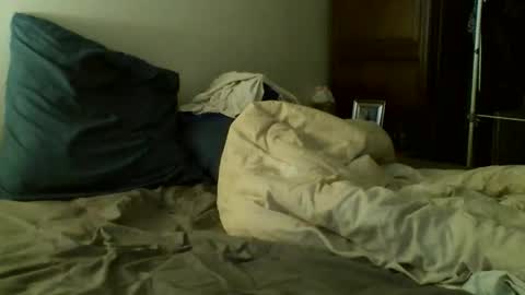 Snapshot of gui67100 chatting on October 12, 8:35 am Gengen online show from October 12, 8:35 am