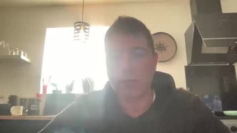 guil0 online show from October 19, 10:49 am