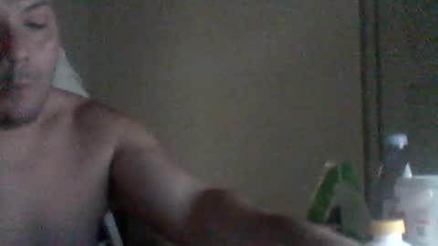 Snapshot of guiseppe11 chatting on June 18, 7:18 pm Guiseppe online show from June 18, 7:18 pm