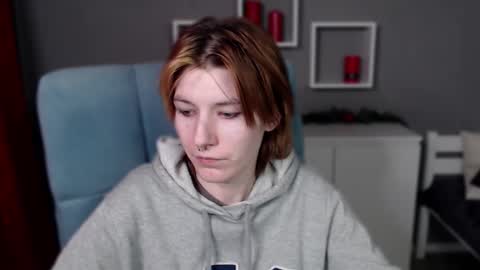 guitarandangell online show from February 5, 6:51 am