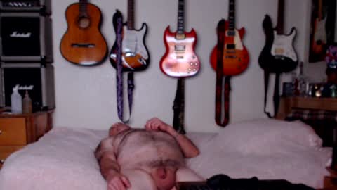 Snapshot of guitarsexgod chatting on January 24, 1:57 pm Mario online show from January 24, 1:57 pm