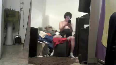 gurlydiesel online show from May 10, 12:54 pm