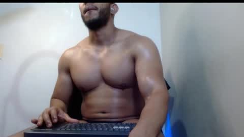 Snapshot of gurushake chatting on May 16, 5:56 pm holl latino online show from May 16, 5:56 pm