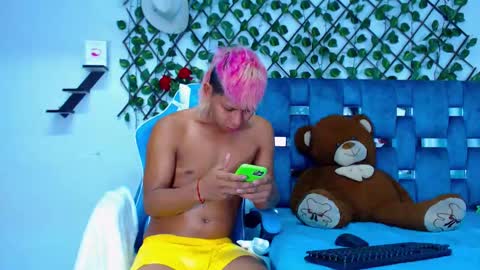 Hakim online show from January 12, 1:58 pm