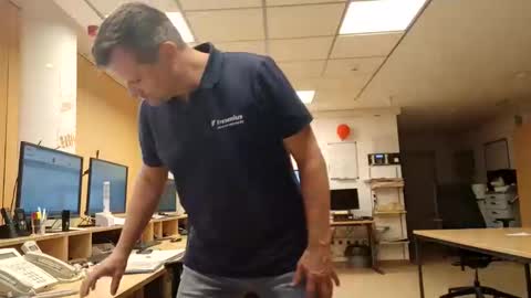 Snapshot of guschidick chatting on November 22, 3:44 pm guschidick online show from November 22, 3:44 pm