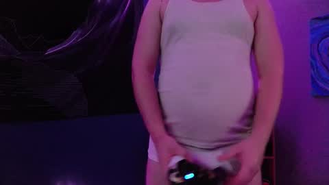 Snapshot of gutlvr chatting on December 15, 7:57 am gutlvr online show from December 15, 7:57 am