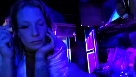 Snapshot of gutterfly86 chatting on May 17, 10:00 am Lilithsgift online show from May 17, 10:00 am