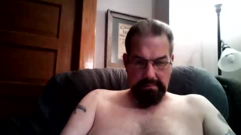 Snapshot of guy4fun8 chatting on December 4, 6:00 am guy4fun8 online show from December 4, 6:00 am