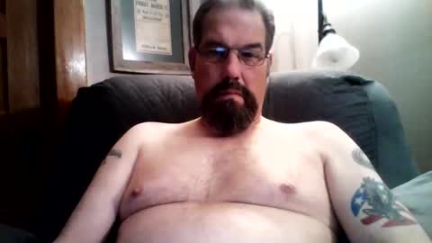 Snapshot of guy4fun8 chatting on January 9, 6:06 am guy4fun8 online show from January 9, 6:06 am