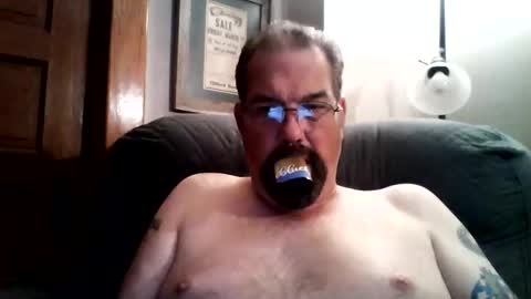 Snapshot of guy4fun8 chatting on September 20, 5:52 am guy4fun8 online show from September 20, 5:52 am